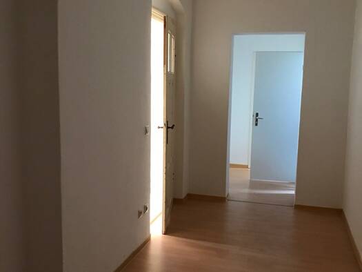 Wohnung zur Miete 340 € 3 Zimmer 76 m² 3. Geschoss frei ab sofort Lutherstraße 35 Südstadt Görlitz 02826