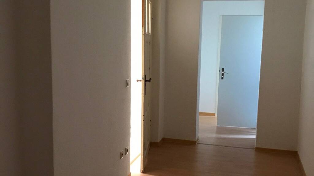 Wohnung zur Miete 340 € 3 Zimmer 65 m² 3. Geschoss frei ab sofort Lutherstraße 35 Südstadt Görlitz 02826
