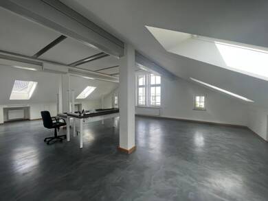 Wohnung zur Miete 1.460 € 6 Zimmer 140 m² Dachgeschoss frei ab 01.09.2025 Ergolding Ergolding 84030