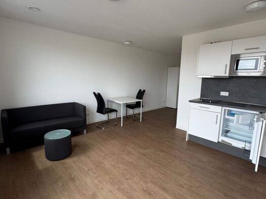 Wohnung zur Miete 570 € 1,5 Zimmer 35,6 m² 2. Geschoss frei ab 01.05.2026 Hornschuchpromenade 43 Innenstadt Fürth 90762