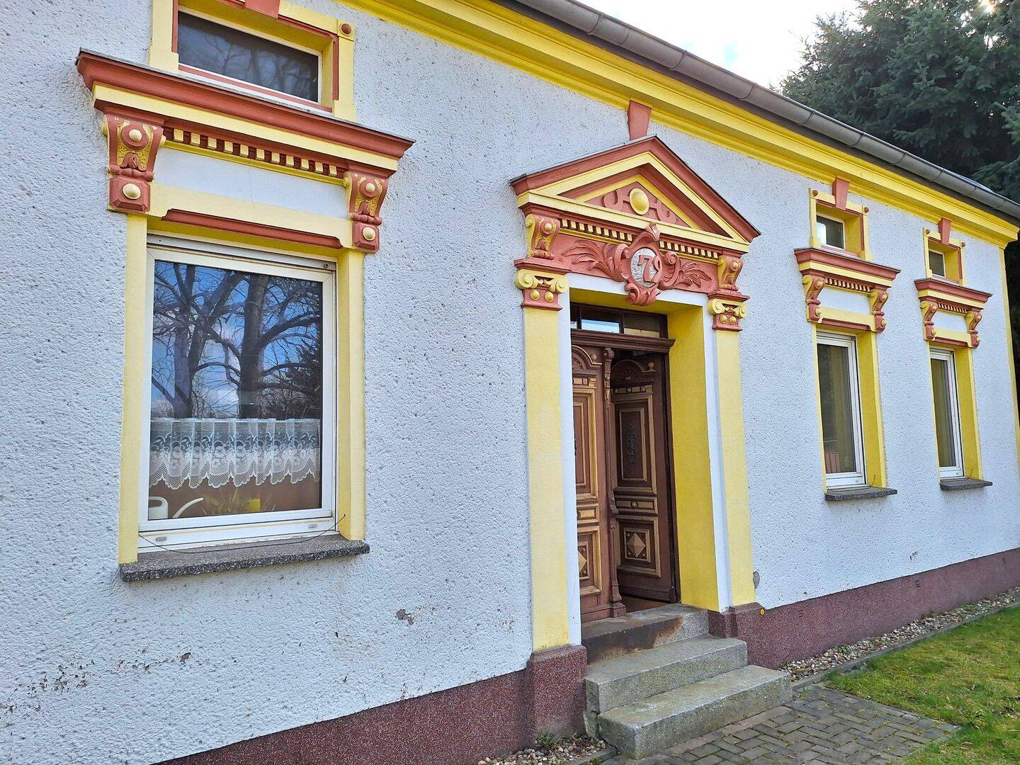 Immobilie in Forst (Lausitz) - Baršć - Großes Wohnhaus mit Ausbaureserve und Pool - Bild 1