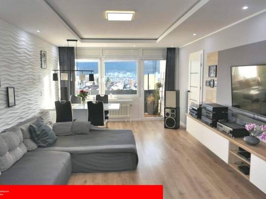 Wohnung zum Kauf 229.000 € 4,5 Zimmer 89,8 m² 3. Geschoss Wehingen 78564