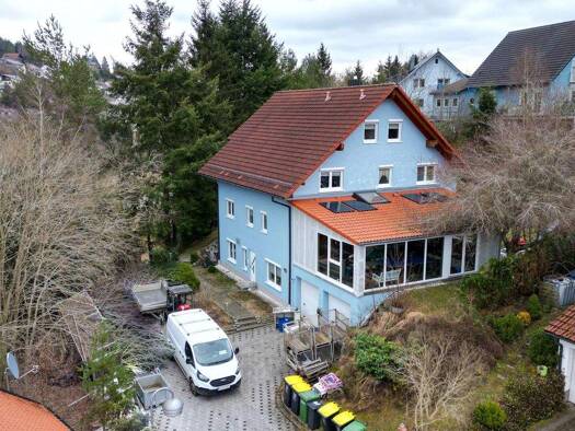 Einfamilienhaus zum Kauf 550.000 € 11,5 Zimmer 324 m² 959 m² Grundstück Unterkirnach 78089