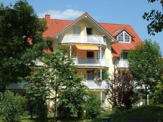 Wohnung zur Miete 550 € 2 Zimmer 60 m² 1. Geschoss frei ab 01.04.2026 Von-Zimmermann-Str. 1 Bad Lauchstädt 06246