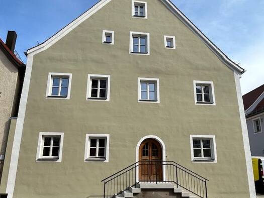 Stadthaus zum Kauf provisionsfrei 725.000 € 5 Zimmer 175 m² 263 m² Grundstück St.-Lorenz-Straße 15 Berching 92334