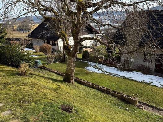 Mehrfamilienhaus zum Kauf als Kapitalanlage geeignet 449.000 € 7,5 Zimmer 178,6 m² Blumberg 78176