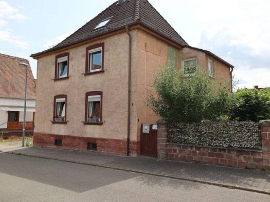 Einfamilienhaus zum Kauf 270.000 € 6 Zimmer 135 m² 774 m² Grundstück Ramstein Ramstein-Miesenbach 66877