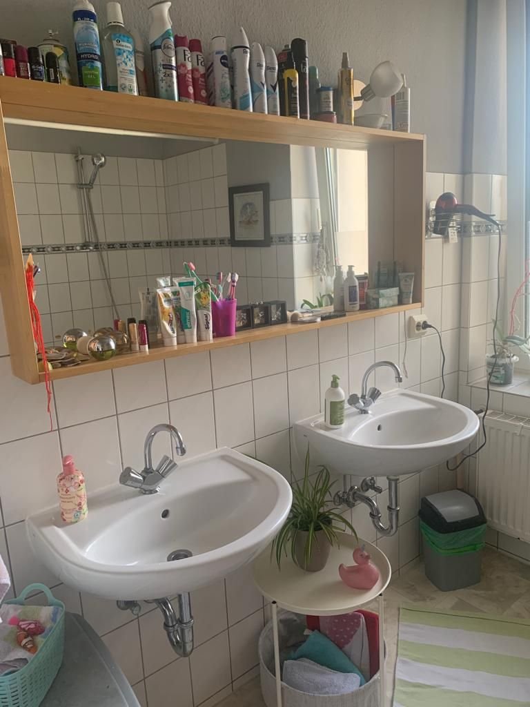 Wohnung zur Miete 800 € 4,5 Zimmer 124,3 m²<br/>Wohnfläche 2.<br/>Geschoss 01.02.2025<br/>Verfügbarkeit Eppinghoven Dinslaken 46535