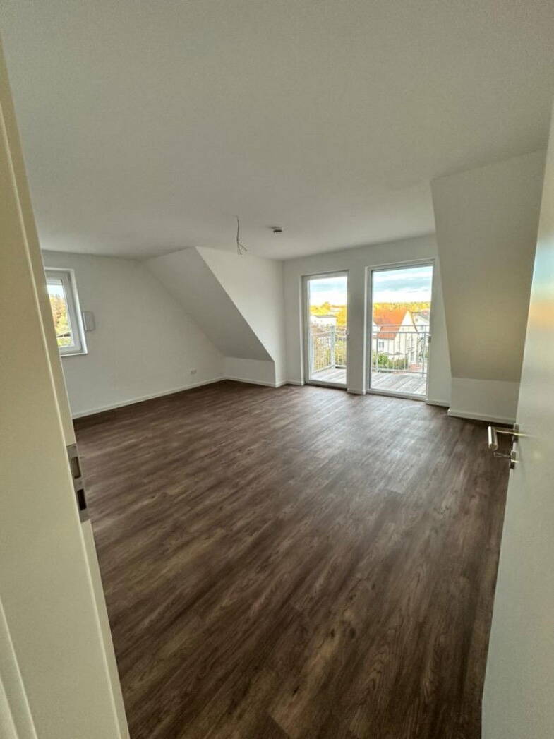 Wohnung zur Miete 770 € 2 Zimmer 60 m² Dachgeschoss, 3. Geschoss frei ab 01.06.2025 Max-von-Müller Strasse 8 Rottenburg Rottenburg 84056