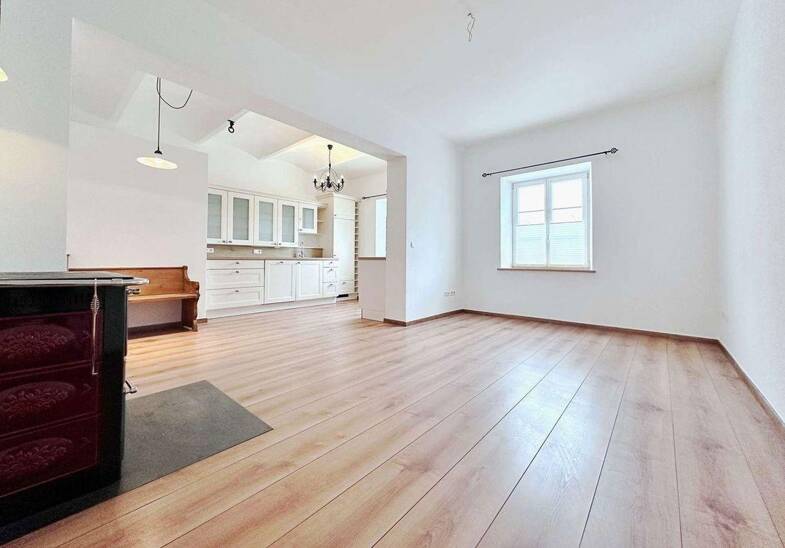 Wohnung zur Miete 1.020 € 3 Zimmer 84 m² EG Rosenheimer Straße 1b Feldkirchen Feldkirchen-Westerham 83620