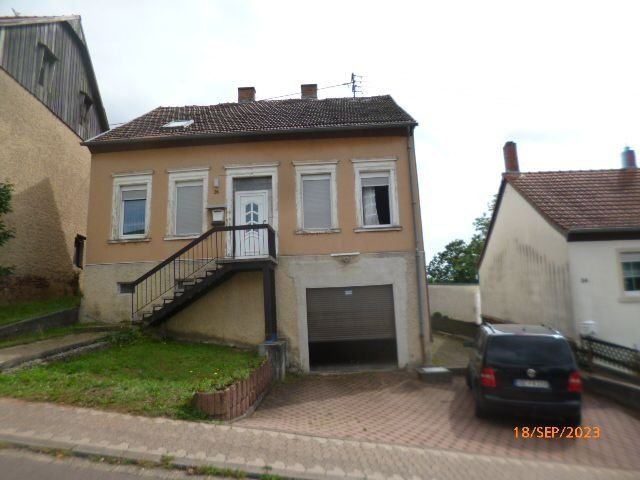 Einfamilienhaus zum Kauf 125.000 € 6 Zimmer 145 m²<br/>Wohnfläche 572 m²<br/>Grundstück ab sofort<br/>Verfügbarkeit Friedenstraße 36 Friedrichsthal Friedrichsthal 66299