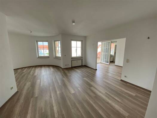 Wohnung zur Miete 699 € 3 Zimmer 110,7 m² 3. Geschoss frei ab sofort Kunstgasse 10 Altenburg Altenburg 04600