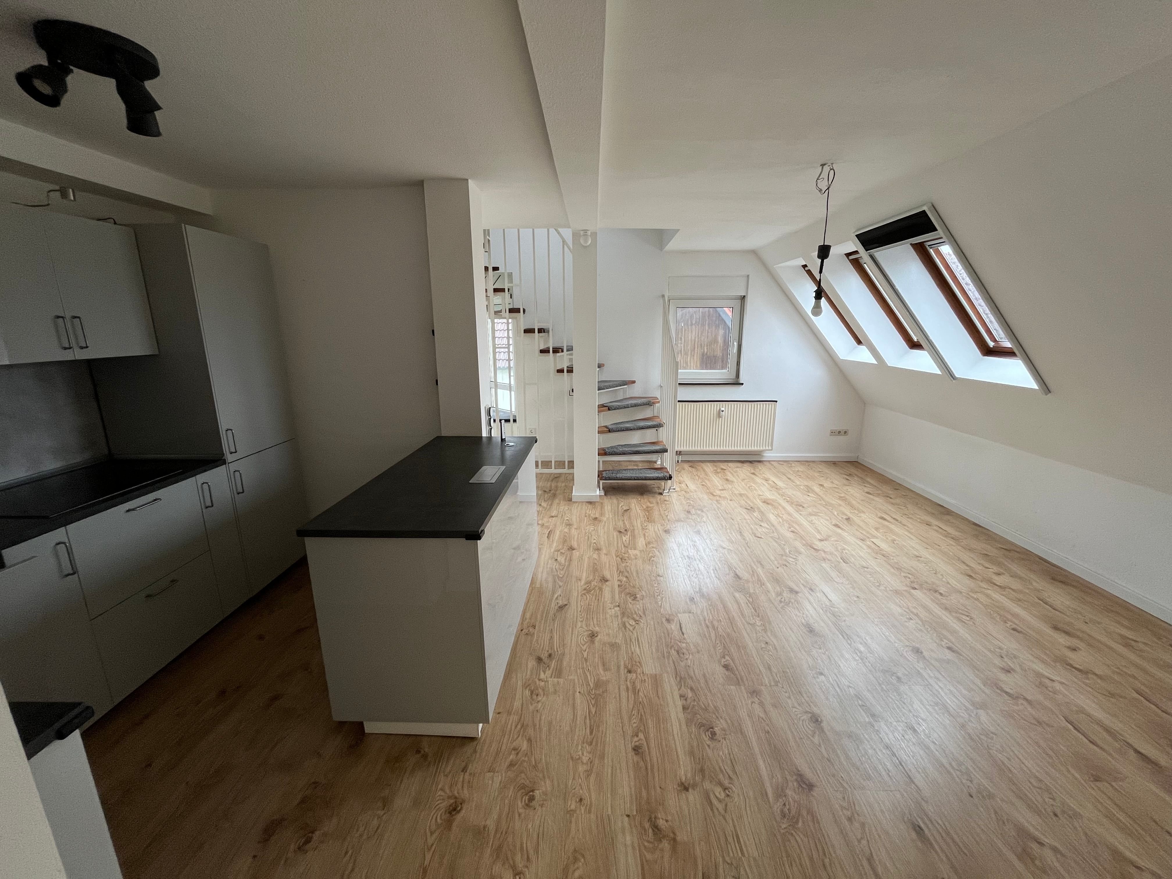 Maisonette zum Kauf provisionsfrei 260.000 € 4 Zimmer 93 m²<br/>Wohnfläche 2.<br/>Geschoss ab sofort<br/>Verfügbarkeit Forth Eckental 90542