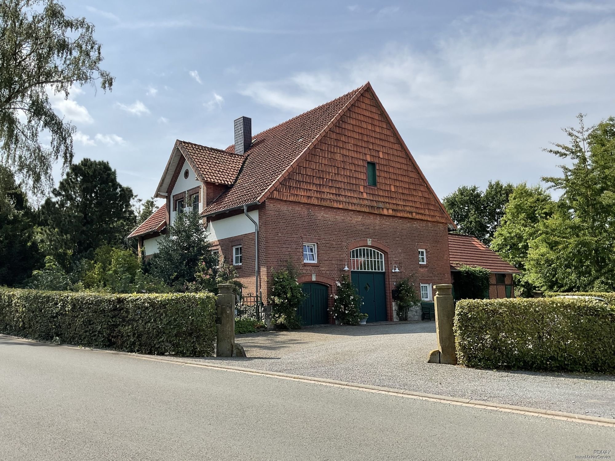 Einfamilienhaus zum Kauf 520.000 € 11 Zimmer 180 m²<br/>Wohnfläche 2.889 m²<br/>Grundstück Sülbeck Nienstädt 31688