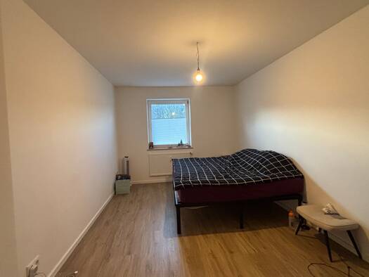 WG-Zimmer zur Miete 900 € 70 m² Geschoss 3/4 frei ab 01.05.2026 Andernacher Straße 48 Moosach München 80993