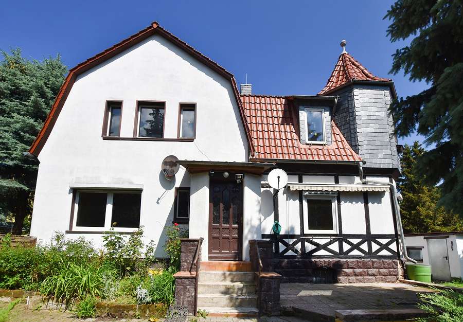 Einfamilienhaus zum Kauf 199.000 € 7 Zimmer 155 m²<br/>Wohnfläche 2.534 m²<br/>Grundstück Halberstadt Halberstadt 38820