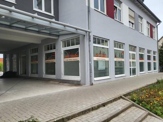 Laden zur Miete 1.512 € 1 Zimmer 194 m² Verkaufsfläche Luchstraße 15 Roßlau Dessau-Roßlau 06862