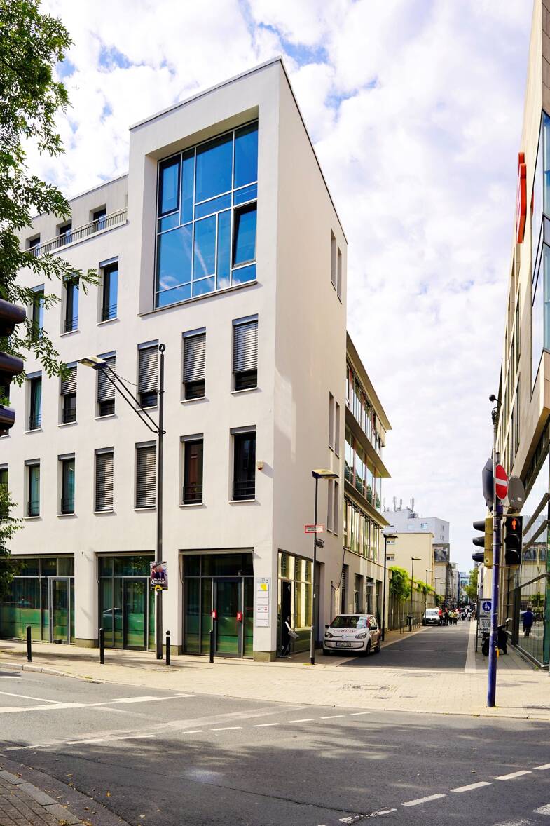 Studio zur Miete 1.150 € 2 Zimmer 82 m² 3. Geschoss frei ab sofort Kleiner Biergrund 31 Offenbach am Main Offenbach am Main 63065