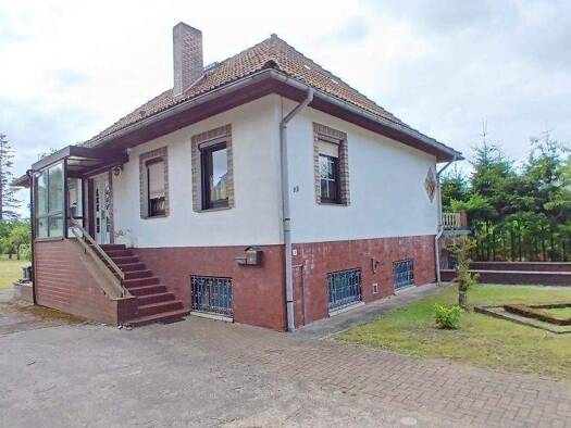 Einfamilienhaus zum Kauf 180.000 € 4 Zimmer 138 m² 1.857 m² Grundstück frei ab sofort Radelübbe Bandenitz 19230