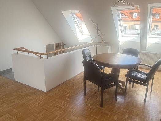 Wohnung zur Miete 749 € 2,5 Zimmer 60 m² Geschoss 1/1 frei ab sofort Heuchelhof Würzburg 97084