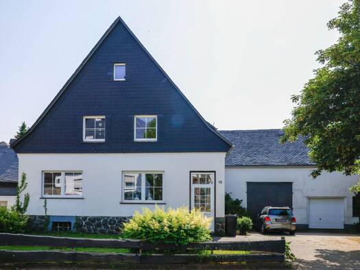 Einfamilienhaus zum Kauf 249.000 € 10 Zimmer 160 m² 890 m² Grundstück Grönebach Winterberg 59955