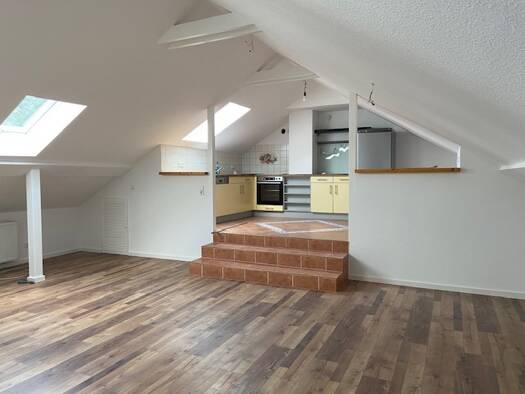 Wohnung zur Miete 700 € 2 Zimmer 86 m² 3. Geschoss frei ab sofort Arnstadt 99310