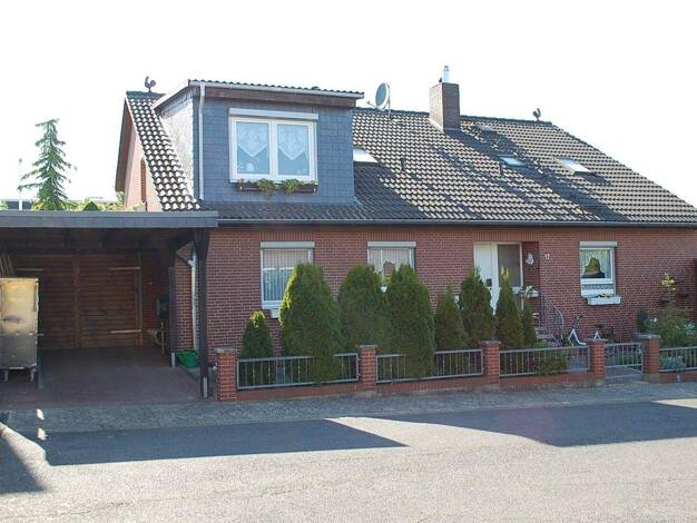 Einfamilienhaus zum Kauf 436.000 € 8 Zimmer 208 m² 581 m² Grundstück frei ab 01.12.2025 Lebenstedt Salzgitter 38228