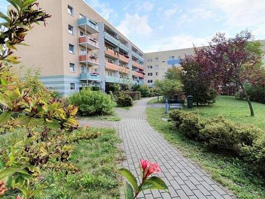 Wohnung zur Miete 413 € 3 Zimmer 68,6 m² frei ab sofort Käthe-Kollwitz-Straße 3 Kirchberg Kirchberg 08107