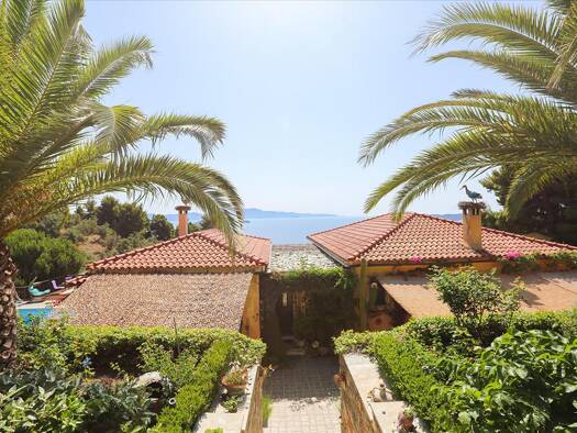 Villa zum Kauf 2.000.000 € 7 Zimmer 640 m² 3.300 m² Grundstück Sporaden