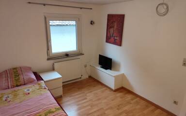 WG-Zimmer zur Miete Wohnen auf Zeit 510 € 16 m² frei ab 12.04.2025 Reinhartstrasse 0 Mühlhausen Stuttgart-Mühlhausen 70378