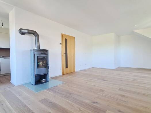 Wohnung zur Miete 1.300 € 3 Zimmer 85,6 m² 1. Geschoss Lindensiedlung Eugendorf 5301