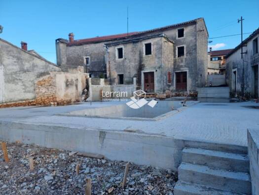 Einfamilienhaus zum Kauf 350.000 € 4 Zimmer 200 m² Žminj 52341