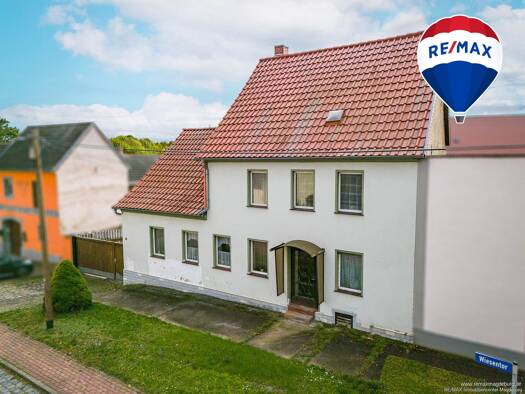 Einfamilienhaus zum Kauf 69.000 € 4 Zimmer 154 m² 825 m² Grundstück Schwaneberg Sülzetal / Schwaneberg 39171