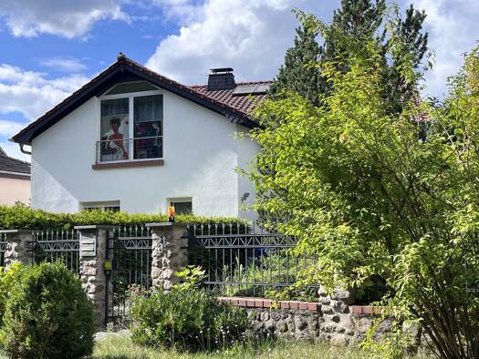 Villa zum Kauf 536.000 € 10 Zimmer 240 m² 3.296 m² Grundstück Groß Schönebeck Schorfheide 16244