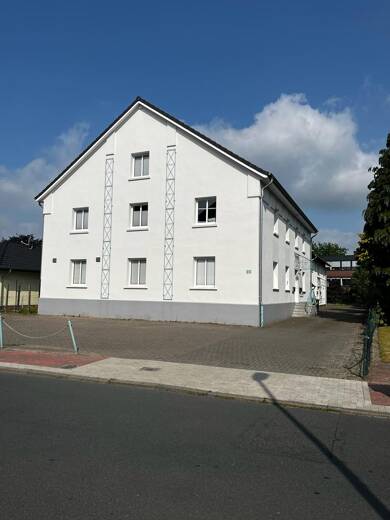 Wohnung zur Miete 730 € 3,5 Zimmer 75 m² Dachgeschoss frei ab 01.06.2025 Varel Varel 26316
