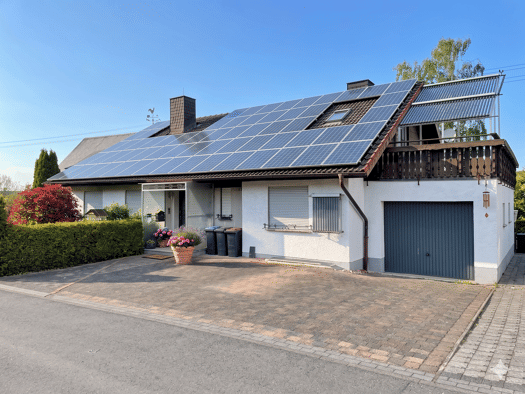 Einfamilienhaus zum Kauf 279.997 € 10 Zimmer 280 m² 790 m² Grundstück frei ab sofort Kürrenberg Mayen 56727