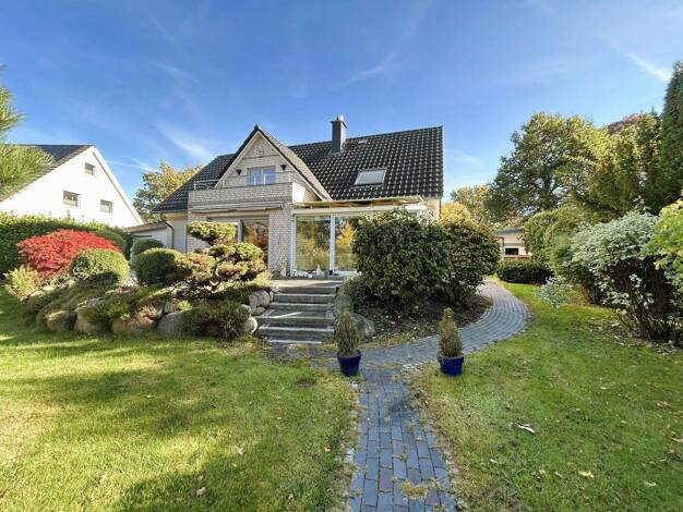 Mehrfamilienhaus zum Kauf provisionsfrei 695.000 € 7 Zimmer 323,8 m² 1.111 m² Grundstück Mönkeberg 24248