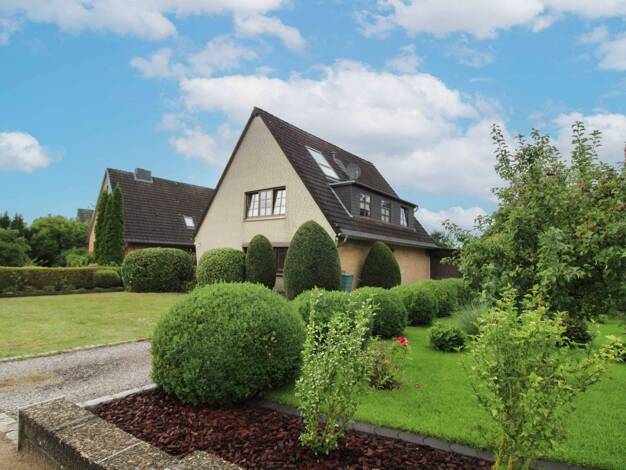 Wohnung zum Kauf 155.000 € 3 Zimmer 84,4 m² 1. Geschoss Breitenburg 25524