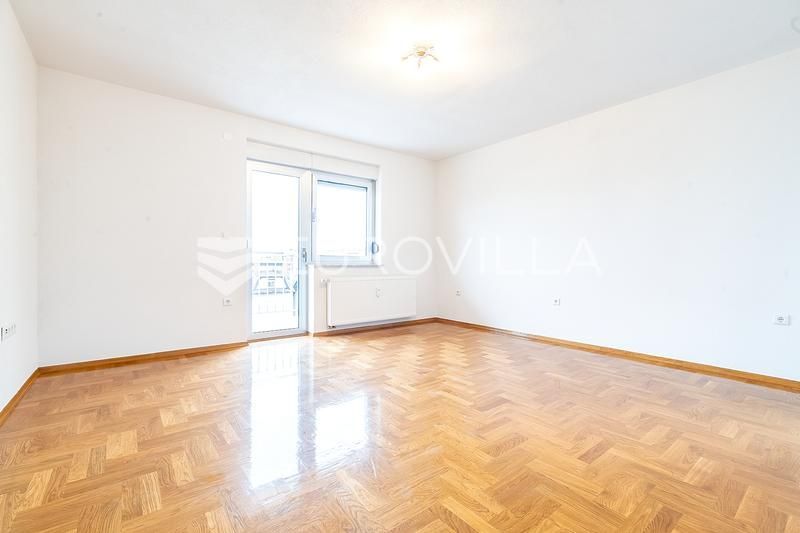 Wohnung zum Kauf 348.000 € 4 Zimmer 135 m²<br/>Wohnfläche 3.<br/>Geschoss Spansko 10147