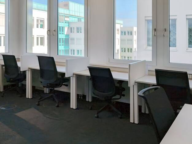 Bürofläche zur Miete provisionsfrei 179 € 10 m² Bürofläche Curiestraße 2 Vaihingen Vaihingen 70563