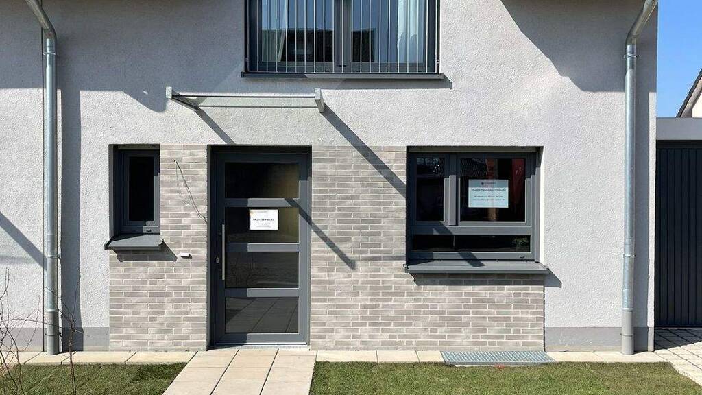 Fertig- und Musterhäuser zum Kauf Burgstraße 2 Lipp Bedburg 50181