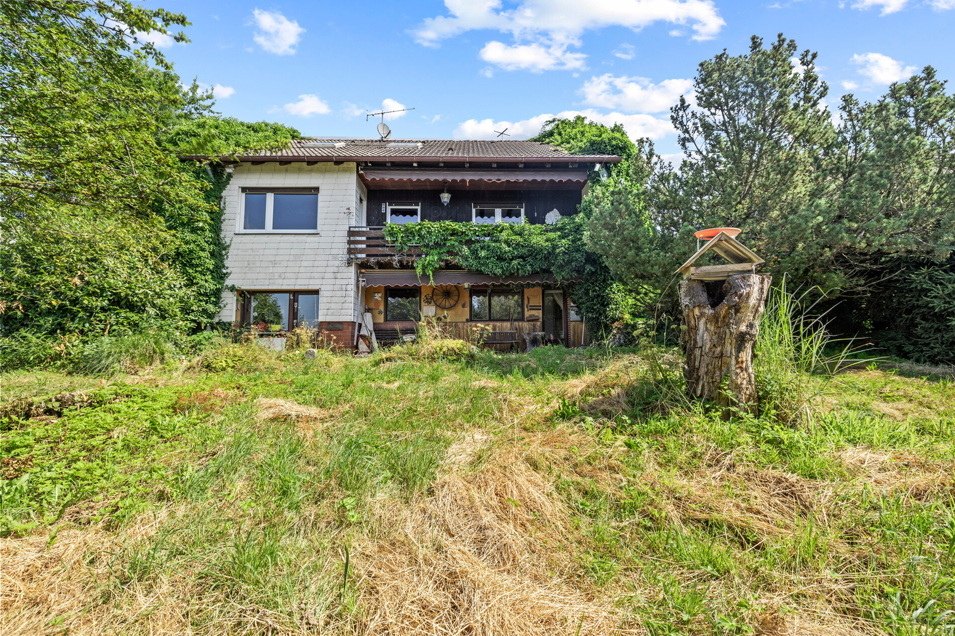 Einfamilienhaus zum Kauf 390.000 € 6,5 Zimmer 169 m²<br/>Wohnfläche 1.044 m²<br/>Grundstück Willaringen Rickenbach / Egg 79736