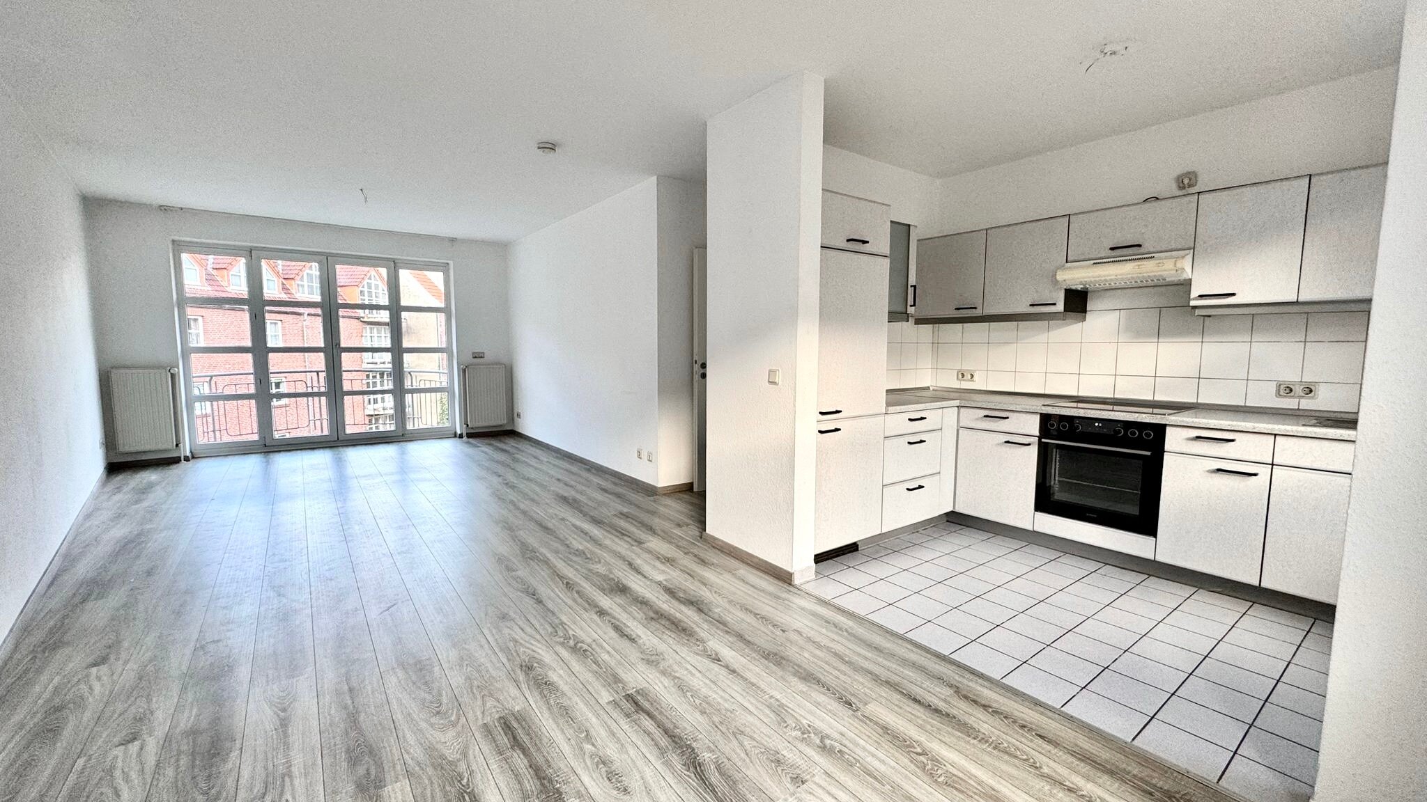 Wohnung zum Kauf 218.000 € 3 Zimmer 74 m²<br/>Wohnfläche 2.<br/>Geschoss ab sofort<br/>Verfügbarkeit Cuxhaven Cuxhaven 27472