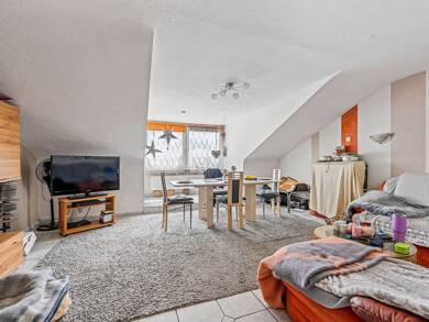Wohnung zum Kauf 249.000 € 3 Zimmer 83,1 m² Dachgeschoss, 2. Geschoss Hallstadt Hallstadt 96103