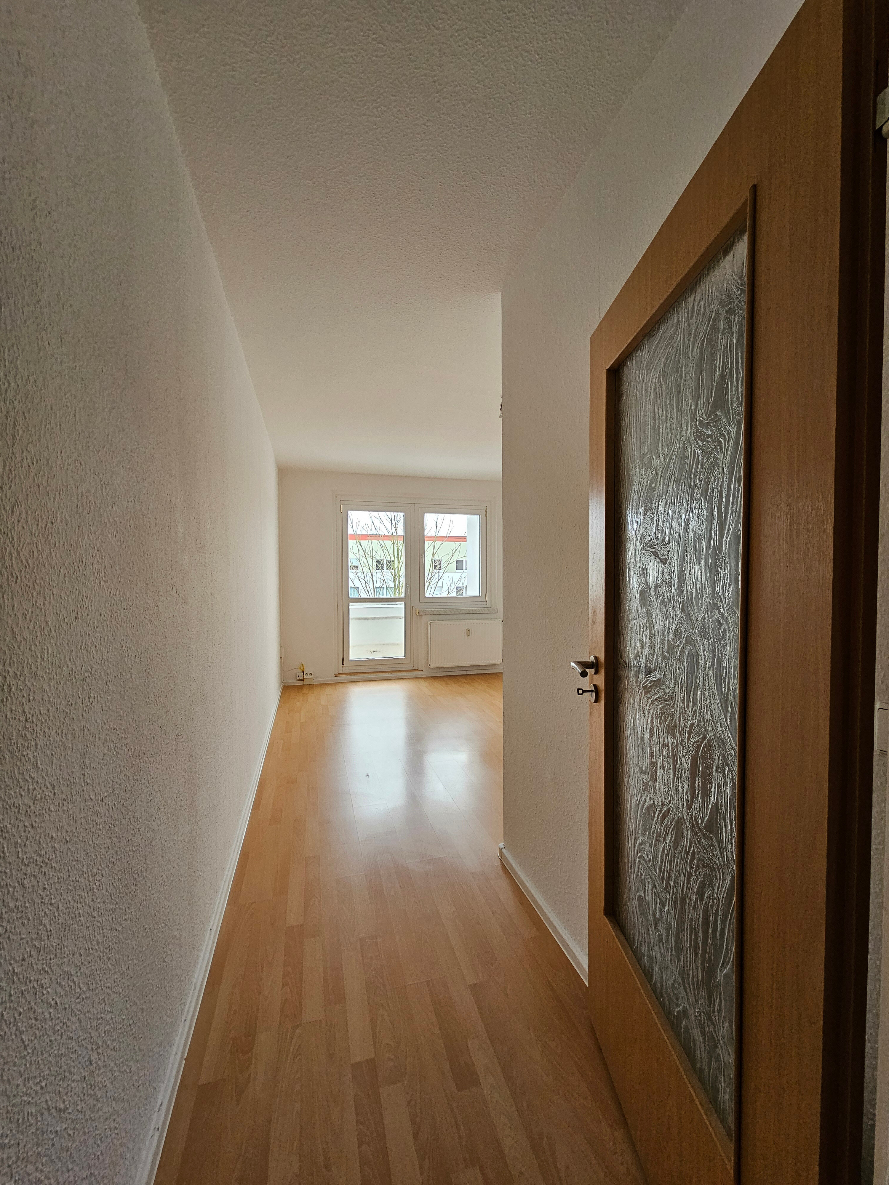 Wohnung zur Miete 266 € 2 Zimmer 41 m²<br/>Wohnfläche 1.<br/>Geschoss Marie-Tilch-Straße 5 Hutholz 645 Chemnitz 09123