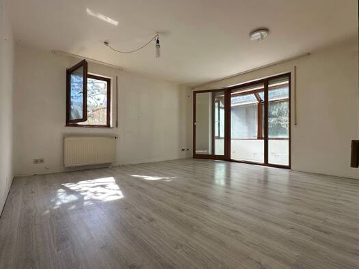 Terrassenwohnung zum Kauf 190.000 € 2,5 Zimmer 54,3 m² 3 Geschosse frei ab sofort Stammheim Calw 75365