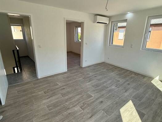 Wohnung zur Miete - Erstbezug 1.050 € 5 Zimmer 88 m² 1. Geschoss frei ab sofort Binswangen Erlenbach , Kr Heilbronn, Neckar 74235