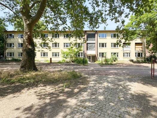 Mehrfamilienhaus zum Kauf als Kapitalanlage geeignet 666.000 € 57 Zimmer 2.030 m² 3.002 m² Grundstück teilbar ab 53 m² Schönebeck Schönebeck (Elbe) 39218