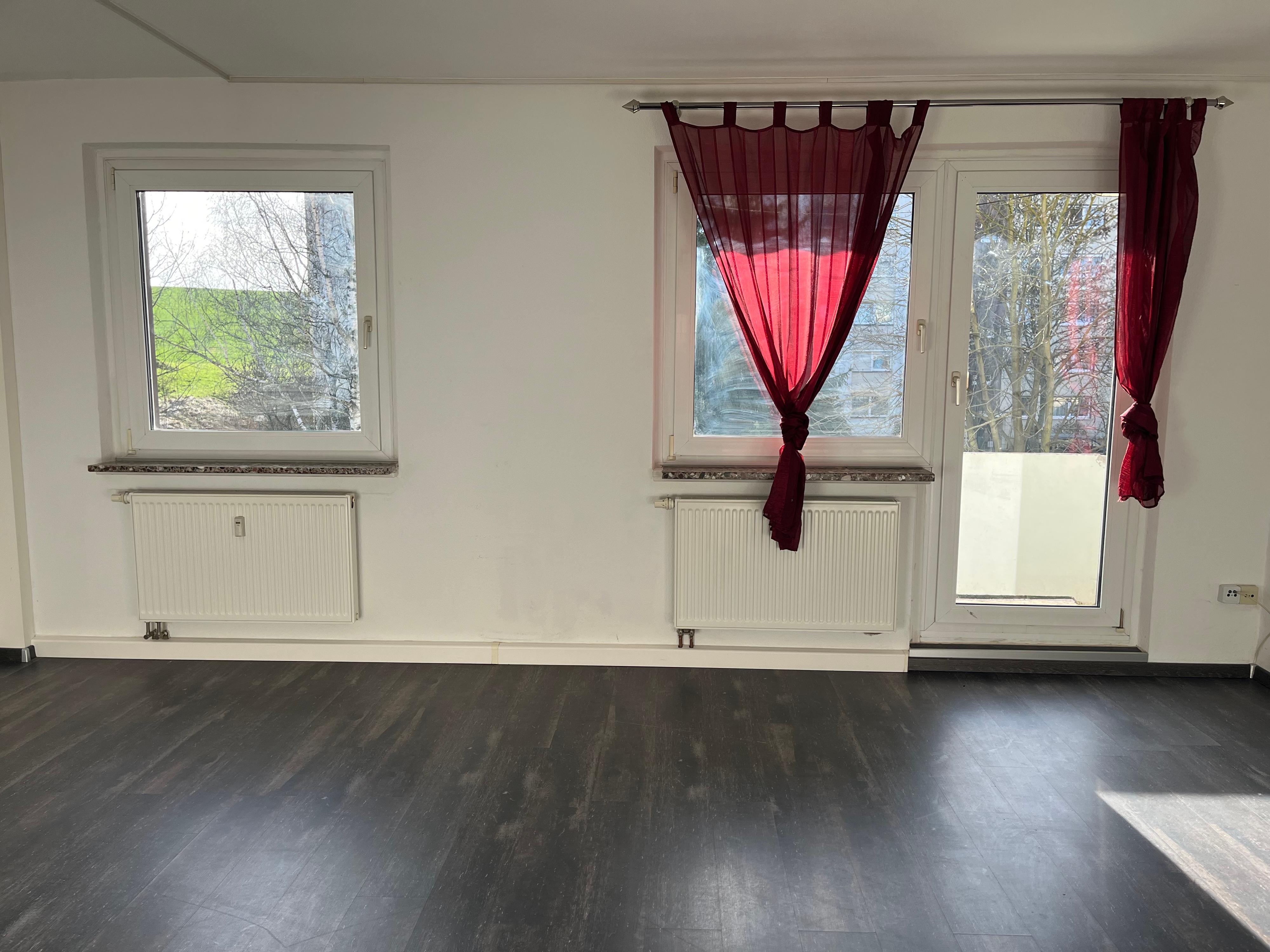 Wohnung zur Miete 280 € 2 Zimmer 50,8 m²<br/>Wohnfläche 2.<br/>Geschoss Schulstraße 22 Thurm Mülsen 08132