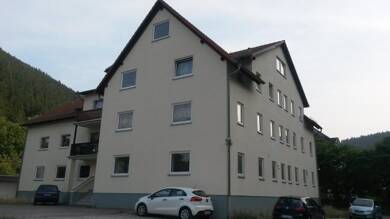 Wohnung zur Miete 850 € 4 Zimmer 164,8 m² Dachgeschoss, 3. Geschoss frei ab sofort Karl-Marx-Straße Luisenthal 99885